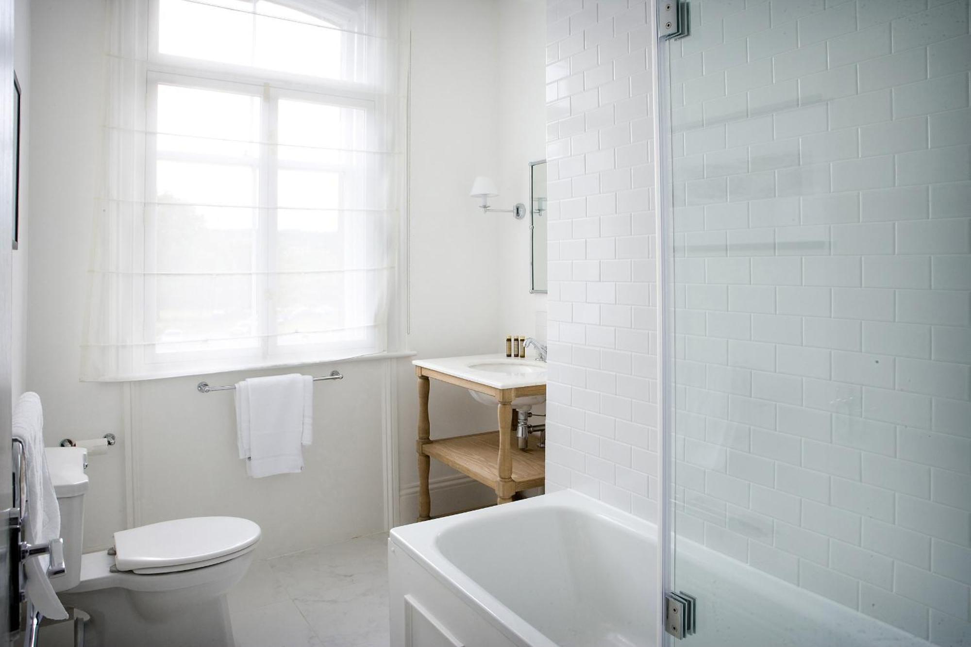 Rooms By Bistrot Pierre At The Crescent Inn Ilkley Esterno foto