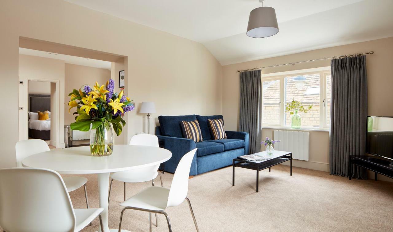 Rooms By Bistrot Pierre At The Crescent Inn Ilkley Esterno foto